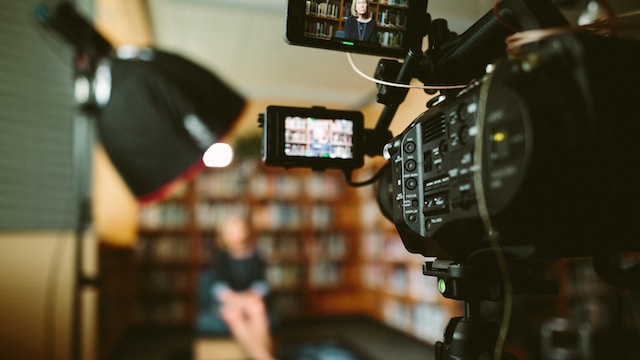 5 Key Benefits of Using Video Depositions for Legal Proceedings